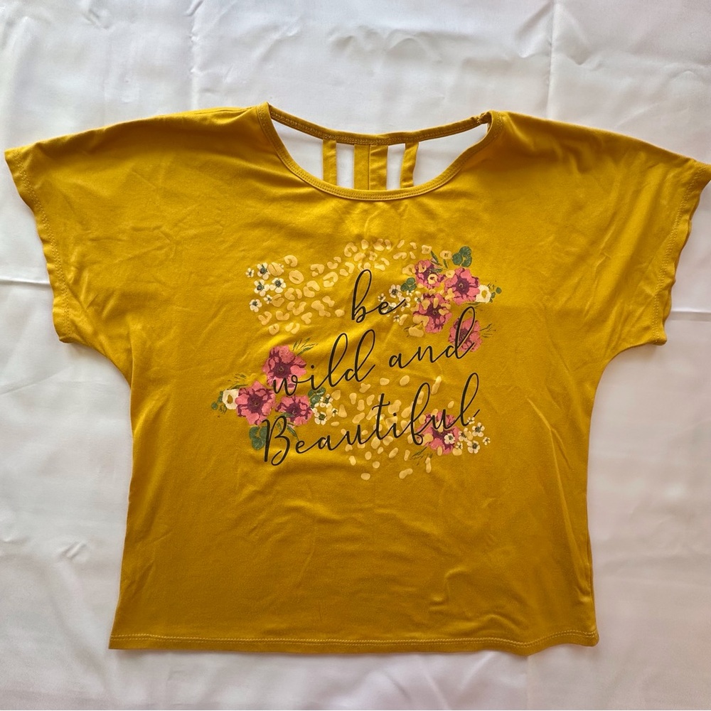 Belle Du Jour floral Be Wild and Beautiful short sleeve shirt‎ girls large
